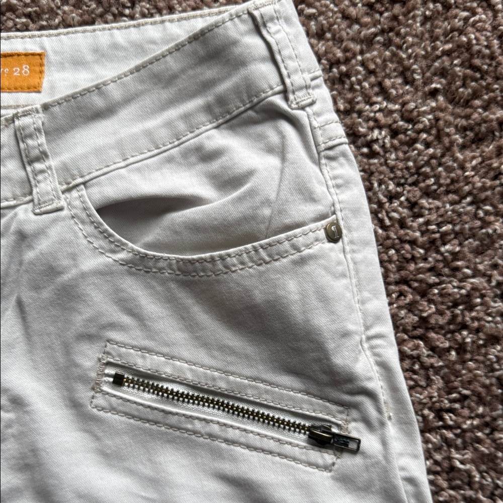 Pilcro and Letterpress mid-rise pants - Picture 2 of 7
